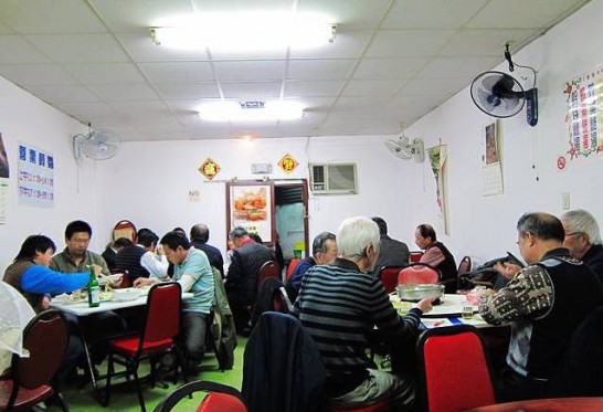 佳佳小吃店店内